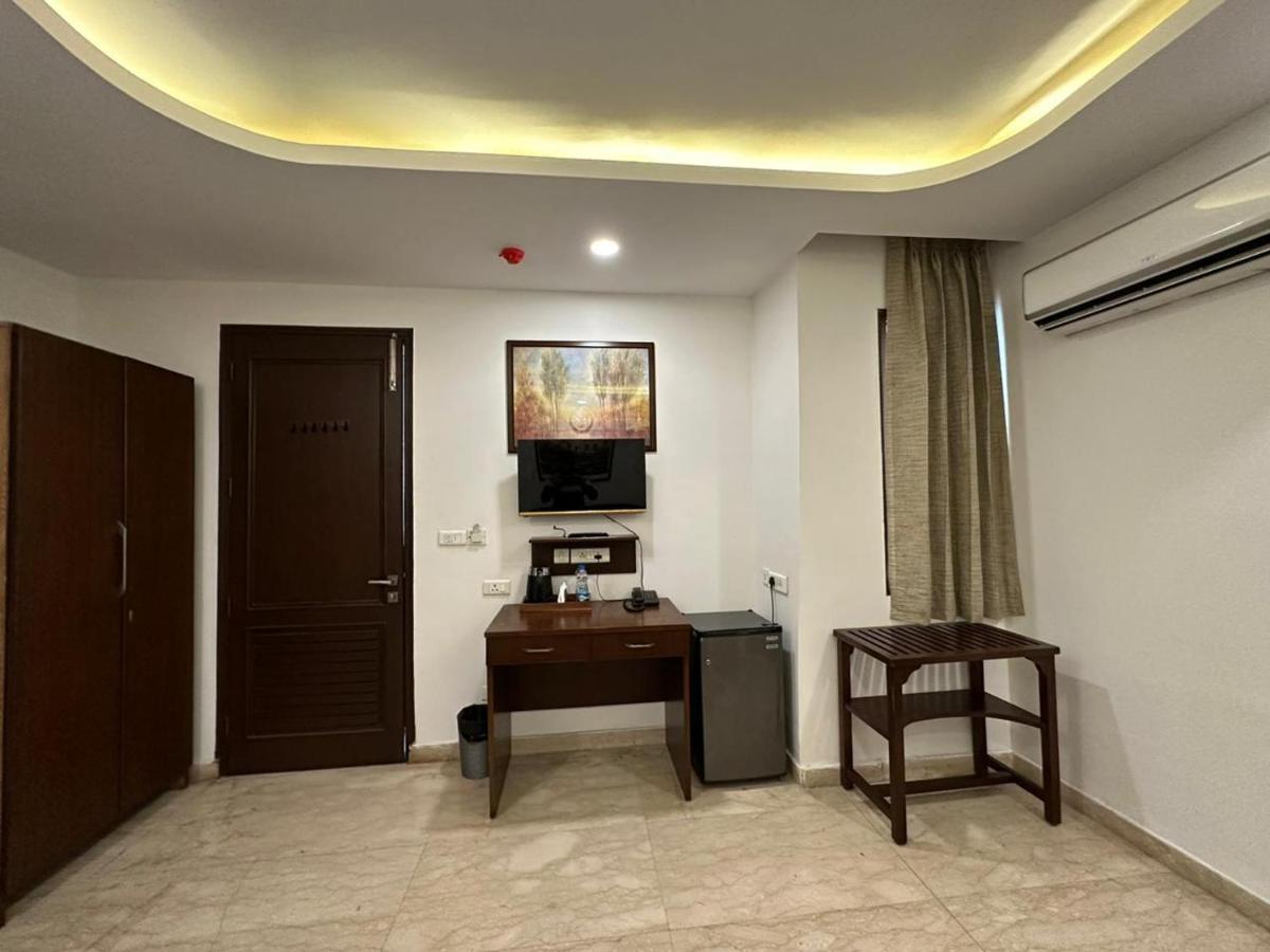Hotel The Imperio 뉴델리 외부 사진