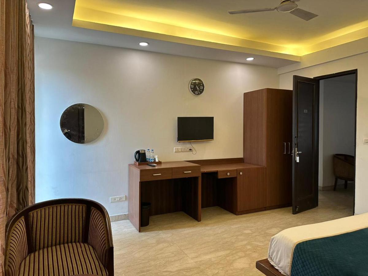 Hotel The Imperio 뉴델리 외부 사진